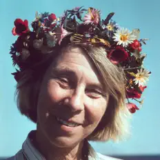 Poslechněte si interpreta Tove Jansson, sledujte hudební videa, přečtěte si životopis, podívejte se na data turné a další informace.