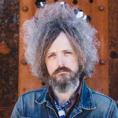 Listen to Ian Fitzgerald, watch music videos, read bio, see tour dates & more!