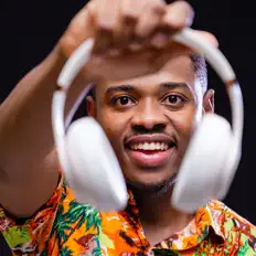 DJ NEIZER सुनें, म्यूज़िक वीडियो देखें, बायो पढ़ें, दौरे की तारीखें और बहुत कुछ देखें!