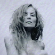 Listen to Elli Medeiros, watch music videos, read bio, see tour dates & more!