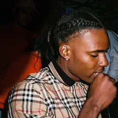 Dengarkan D Camp, tonton video musik, baca bio, lihat tanggal tur & lainnya!