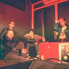 Listen to Teatro Unión, watch music videos, read bio, see tour dates & more!