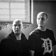 Ouça Ghost In The Machine, assista a videoclipes, leia a biografia, veja as datas das turnês e mais!