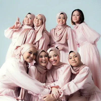 Listen to Bahiyya Haneesa, watch music videos, read bio, see tour dates & more!