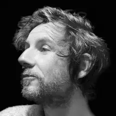 收听 Dan Michaelson、观看音乐视频、阅读小传、查看巡演日期等 ！