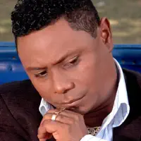 undefinedを聴いたり、ミュージックビデオを鑑賞したり、経歴やツアー日程などを確認したりしましょう！