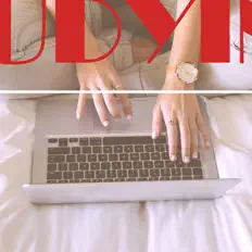 Exam Studyを聴いたり、ミュージックビデオを鑑賞したり、経歴やツアー日程などを確認したりしましょう！