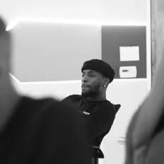 Ακούστε περιεχόμενο από BDii, παρακολουθήστε μουσικά βίντεο, διαβάστε το βιογραφικό, δείτε ημερομηνίες περιοδείας, και πολλά ακόμη!