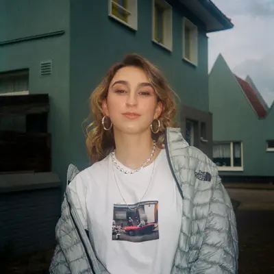Listen to Zoë Low, watch music videos, read bio, see tour dates & more!
