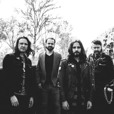 Listen to Disidente, watch music videos, read bio, see tour dates & more!