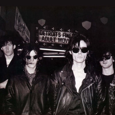 Ascolta The Sisters of Mercy, guarda video musicali, leggi la biografia, vedi le date del tour & altro!