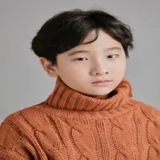 Ascolta Lee Yoonseo, guarda video musicali, leggi la biografia, vedi le date del tour & altro!