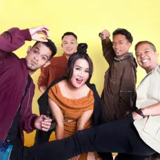 收听 Gamma1、观看音乐视频、阅读小传、查看巡演日期等 ！