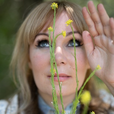 Listen to Isobel Campbell, watch music videos, read bio, see tour dates & more!