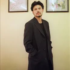 Listen to Jamie Woon, watch music videos, read bio, see tour dates & more!