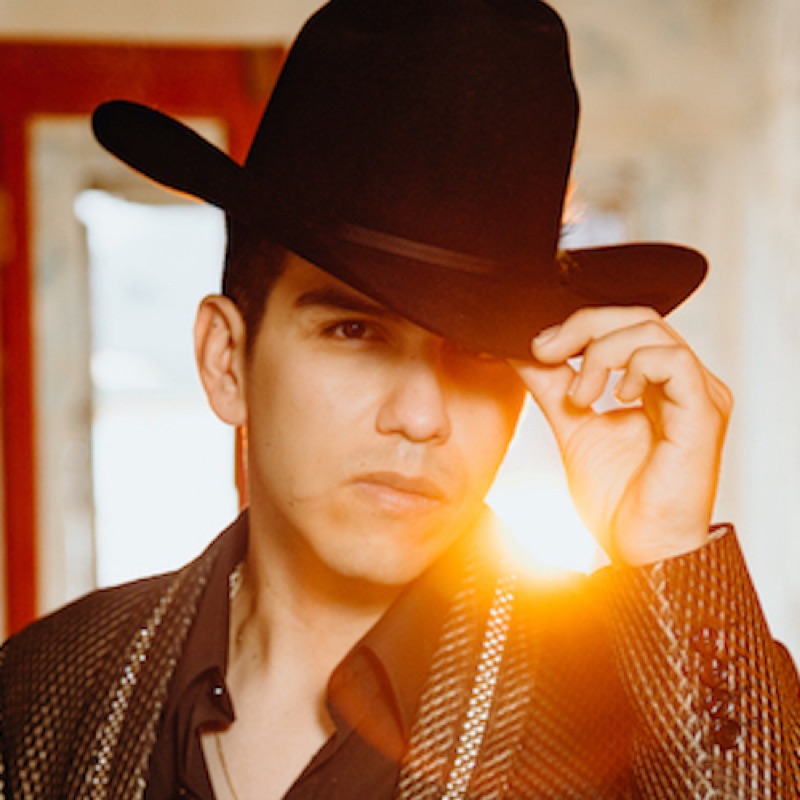 Un Idiota - En Vivo - Jovanny Cadena y Su Estilo Privado