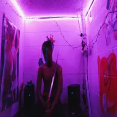 Dengarkan Kenshi, tonton video musik, baca bio, lihat tanggal tur & lainnya!