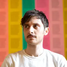 Escucha a Frank Hamilton, mira videos musicales, lee su biografía, consulta las fechas de las gira y más.