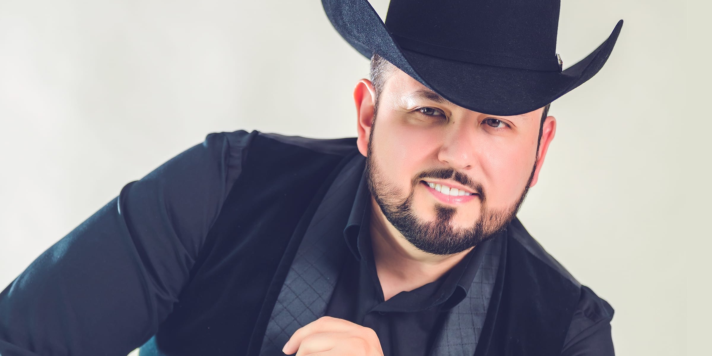 Roberto Tapia Palladium Store