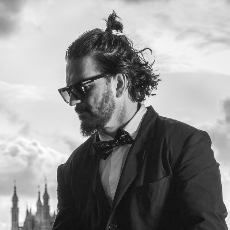 Song - Mujeres - Ricardo Arjona