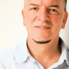 Listen to Robin Mark, watch music videos, read bio, see tour dates & more!
