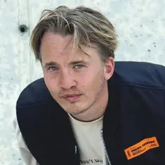 Listen to Snelle, watch music videos, read bio, see tour dates & more!