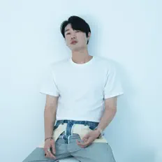 Taeng dinle, müzik videolarını izle, biyografisini oku, tur tarihlerini ve daha fazlasını gör!