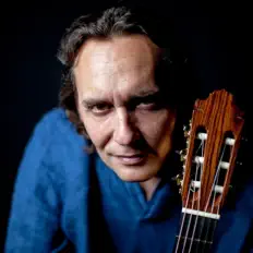 Listen to Vicente Amigo, watch music videos, read bio, see tour dates & more!