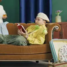 收听 潘博均、观看音乐视频、阅读小传、查看巡演日期等 ！