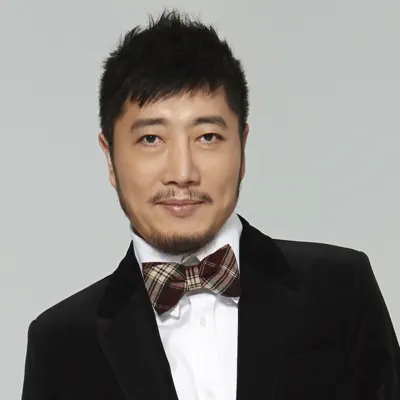 Listen to Johnny Bug Chen, watch music videos, read bio, see tour dates & more!