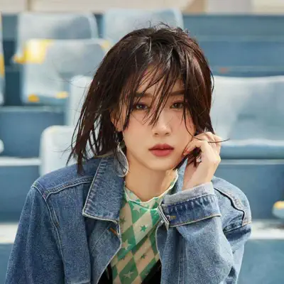Listen to Zhang Ya Zhuo, watch music videos, read bio, see tour dates & more!