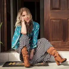 Listen to Gina Jeffreys, watch music videos, read bio, see tour dates & more!