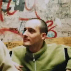 Andy Pawlak सुनें, म्यूज़िक वीडियो देखें, बायो पढ़ें, दौरे की तारीखें और बहुत कुछ देखें!