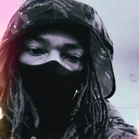 undefined dinle, müzik videolarını izle, biyografisini oku, tur tarihlerini ve daha fazlasını gör!