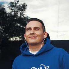 Dengarkan Unkle Adams, tonton video musik, baca bio, lihat tanggal tur & lainnya!