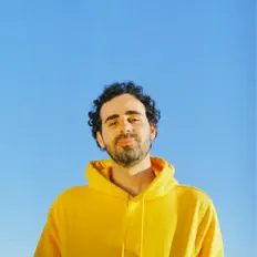 Eyal: песни, клипы, биография, даты выступлений и многое другое.