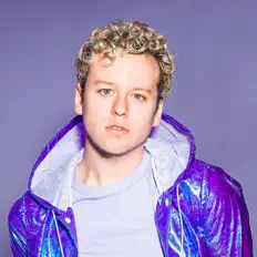 Ascolta Ryan Whitman, guarda video musicali, leggi la biografia, vedi le date del tour & altro!