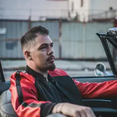 Dengarkan Salvador Santana, tonton video musik, baca bio, lihat tanggal tur & lainnya!