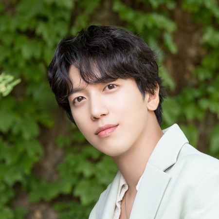 Jung Yong Hwa artwork