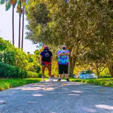 Escucha a Trahma, mira videos musicales, lee su biografía, consulta las fechas de las gira y más.