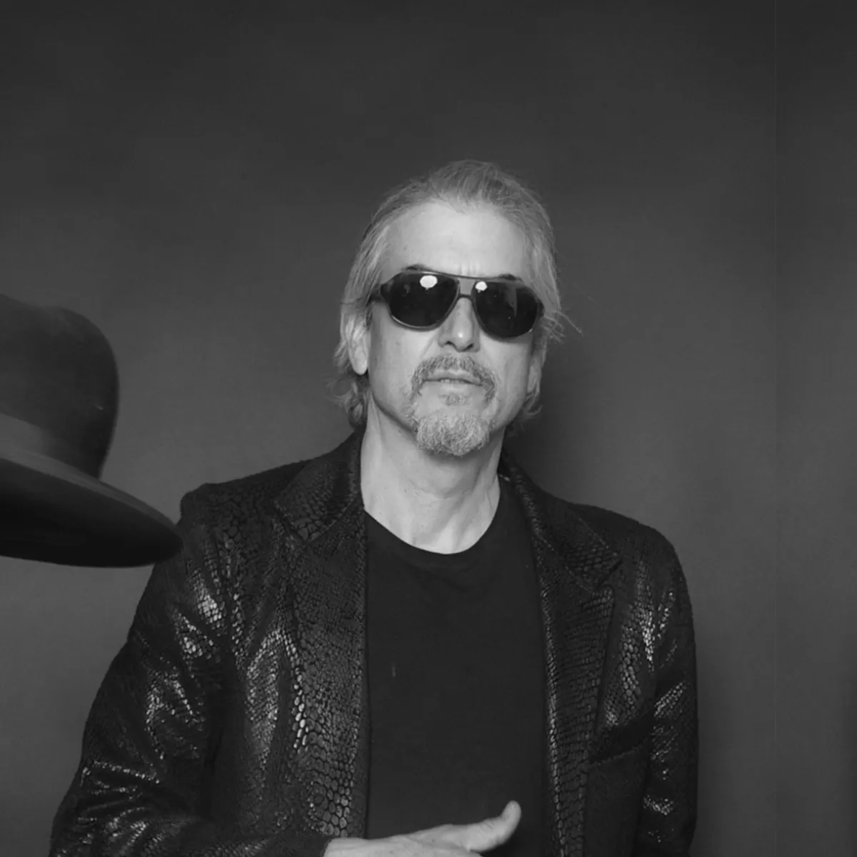 Howe Gelb