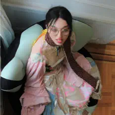 Posłuchaj wykonawcy Drumloop, obejrzyj teledyski, przeczytaj biografię, zobacz daty tras koncertowych i nie tylko!