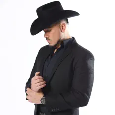 Listen to Martín Castillo, watch music videos, read bio, see tour dates & more!