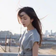 收听 娄艺潇、观看音乐视频、阅读小传、查看巡演日期等 ！