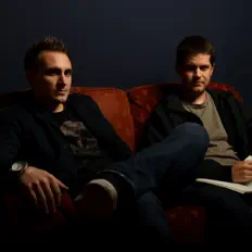 Author dinle, müzik videolarını izle, biyografisini oku, tur tarihlerini ve daha fazlasını gör!