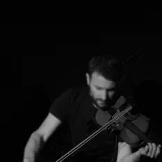 Field Rotation dinle, müzik videolarını izle, biyografisini oku, tur tarihlerini ve daha fazlasını gör!