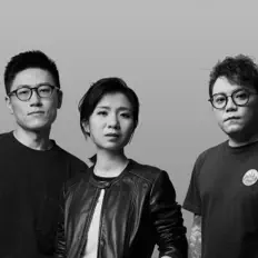 星號69을(를) 듣고, 뮤직 비디오를 보고, 약력을 읽고, 투어 일정 등을 확인하세요!
