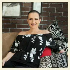 Ouça Danila Sigal, assista a videoclipes, leia a biografia, veja as datas das turnês e mais!