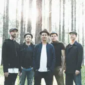 Ascolta Kingfisha, guarda video musicali, leggi la biografia, vedi le date del tour & altro!