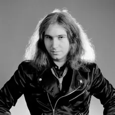 Escucha a Jim Steinman, mira videos musicales, lee su biografía, consulta las fechas de las gira y más.